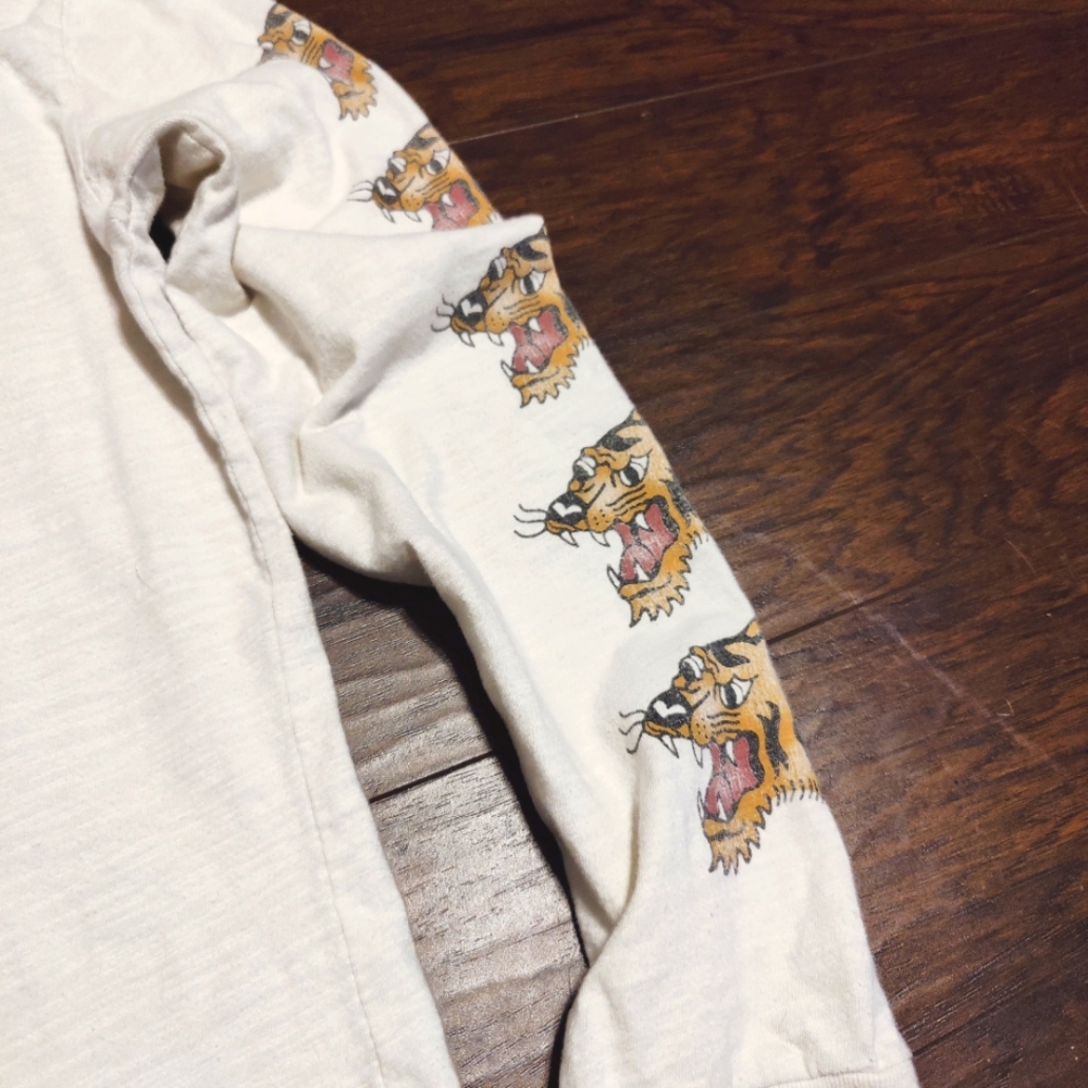 Abercrombie & Fitch long sleeve bad ass tiger graphic vintage tee Ed Hardy style - Picture 5 of 8